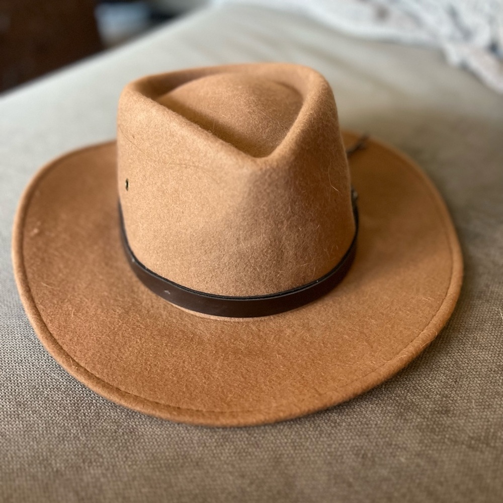 Tan Felt Scala Hat with Brown Band